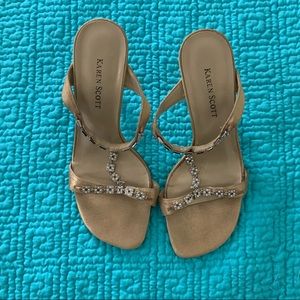 Karen Scott Gold heals with rhinestones